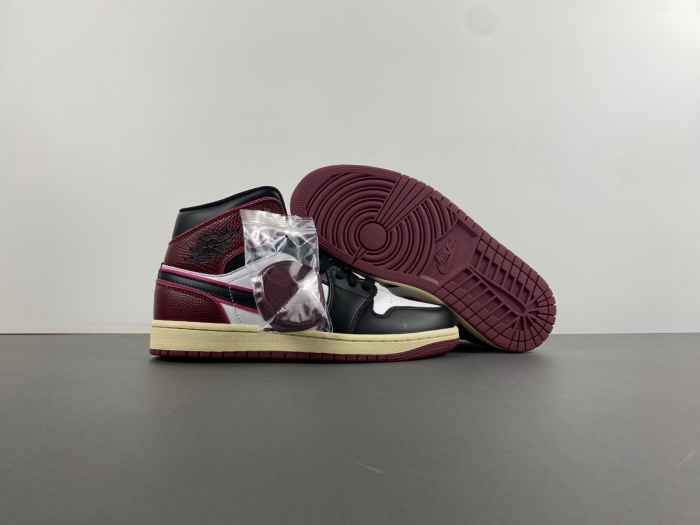 Air Jordan 1 Mid SE Bordeaux  FQ7818-101
