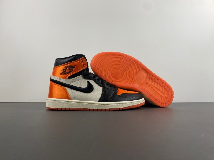 Air Jordan 1 Retro High OG Satin Shattered Backboard AV3725-010
