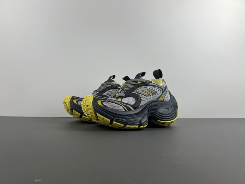 B*alenciaga Cargo AM 20241010-6