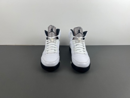 Air Jordan 5 Retro Reverse Metallic  DD0587-110