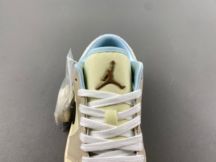 Air Jordan 1 Low SE Sanddrift Glacier Blue  HQ3440-101