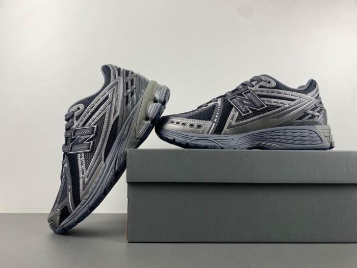 New Balance 1906R Phantom Dark Grey Metallic Silver M1906RES