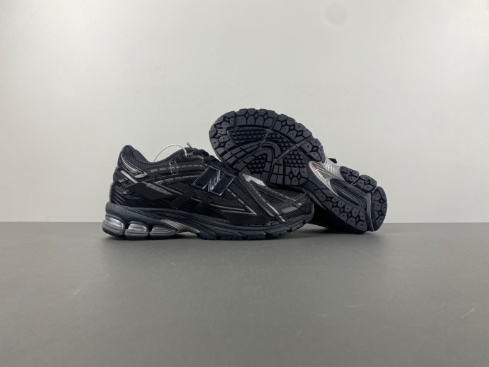 New Balance 1906A Black  M1906AF