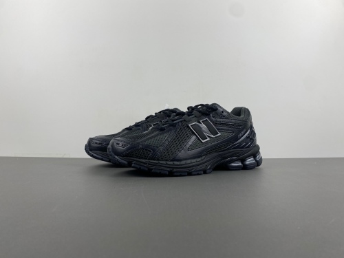 New Balance 1906R Black Metallic Silver  M1906RJB
