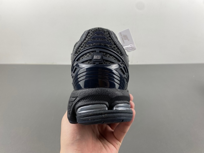 New Balance 1906R Black Metallic Silver  M1906RJB