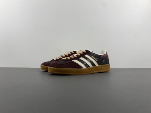 Gazelle The Blue Trio JP5671