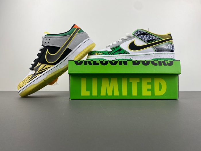 Dunk Low What the Duck Away University of Oregon PE HV1454-100