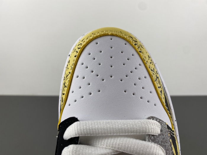 Dunk Low What the Duck Away University of Oregon PE HV1454-100