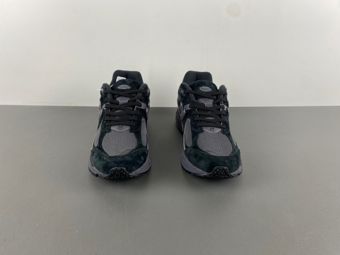 New Balance 2002R Black Dark Grey M2002RBL