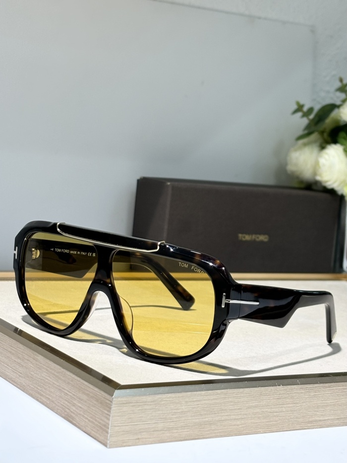 T*om for Glasses Top XX 20250113-48