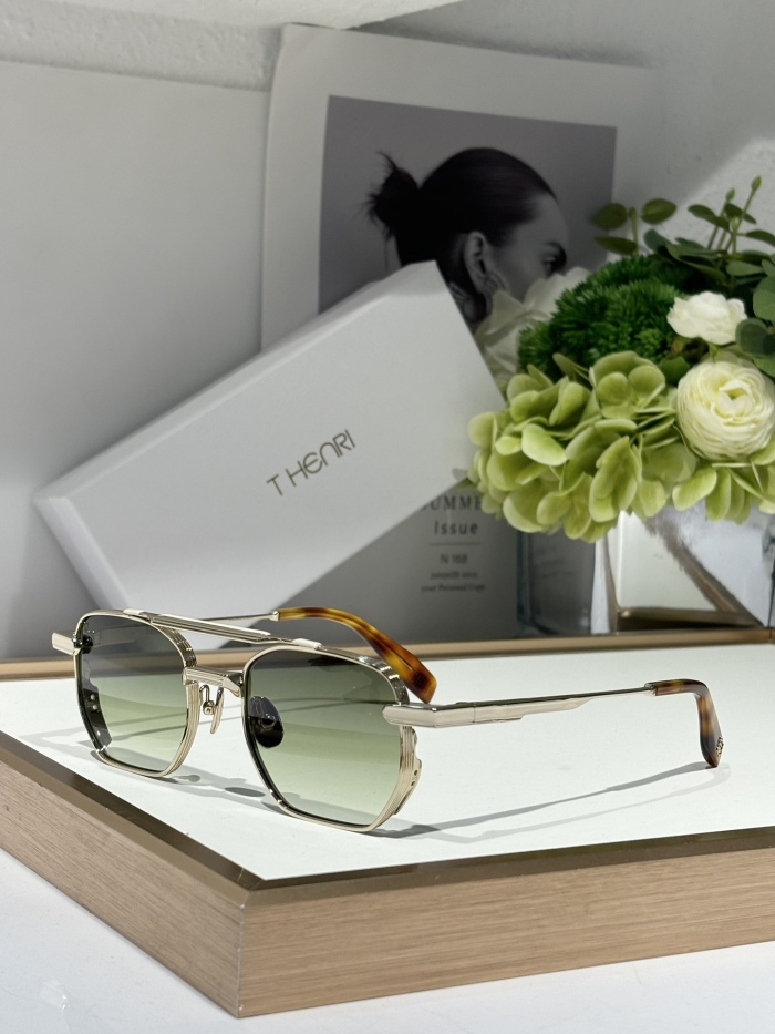 T*henri Glasses Top XX 20250113-44