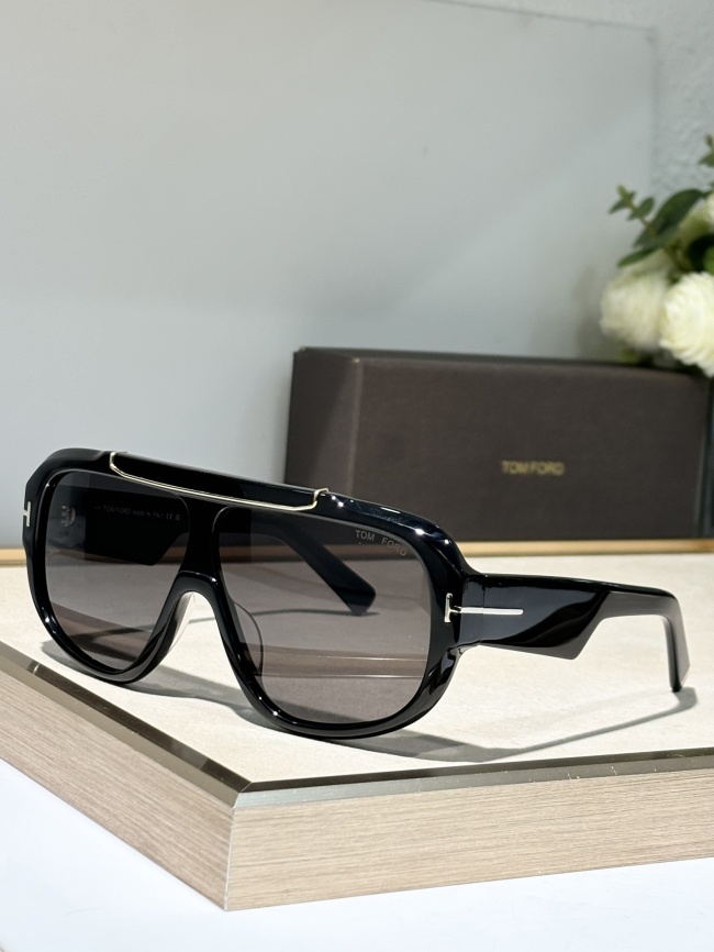T*om for Glasses Top XX 20250113-48
