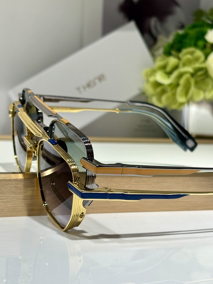 T*henri Glasses Top XX 20250113-44