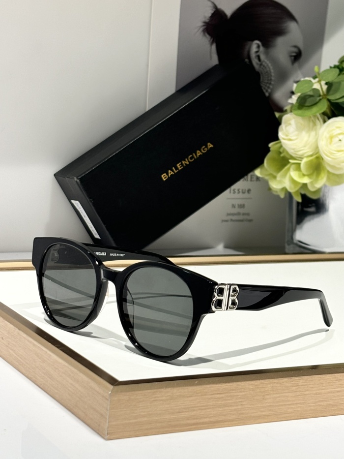 B*alenciaga  Glasses Top XX 20250113-35
