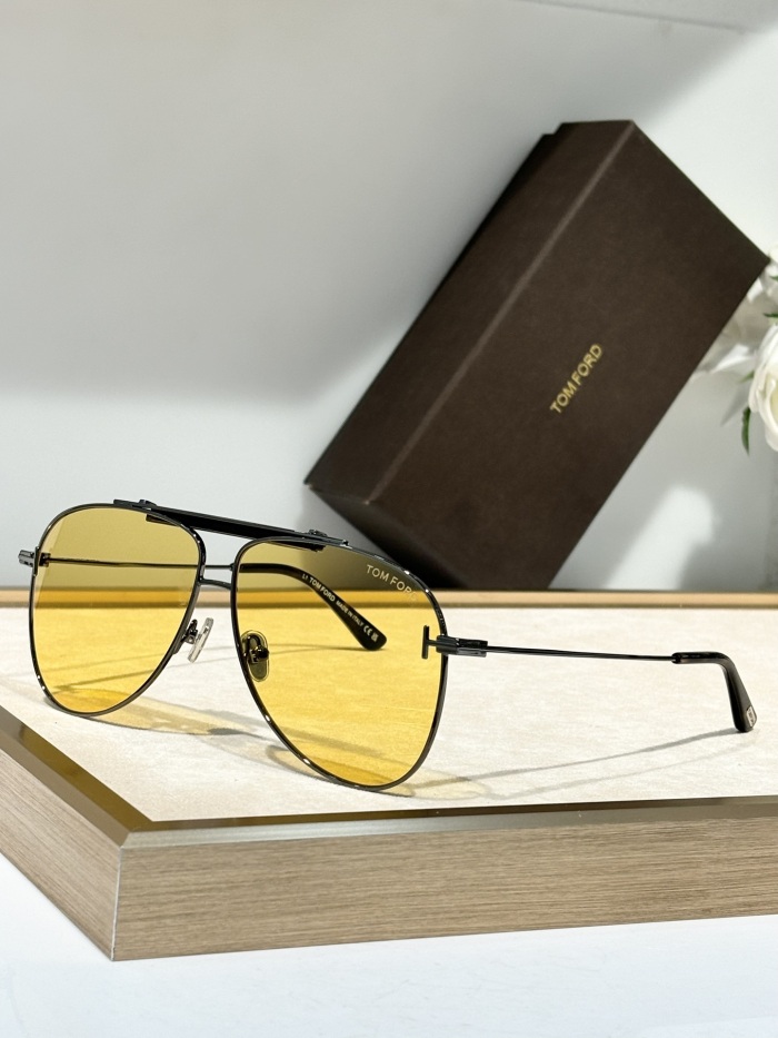 T*om for  Glasses Top XX 20250113-46