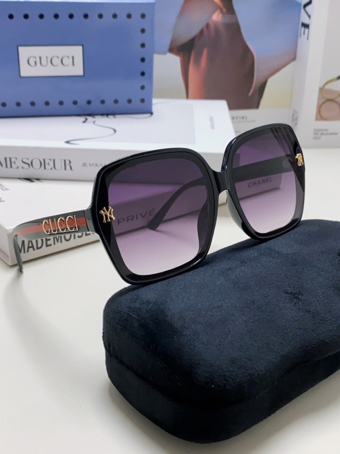 G*ucci  Glasses Top XX 20250402-18