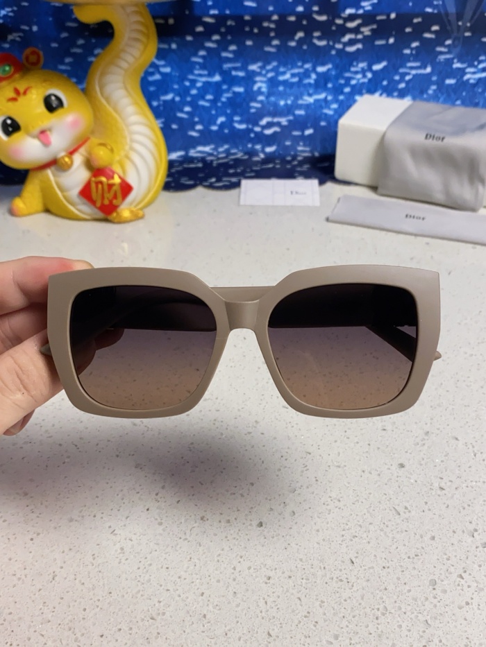 D*ior Glasses Top XX 20250401-15