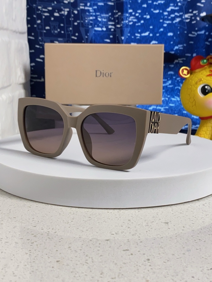 D*ior Glasses Top XX 20250401-15