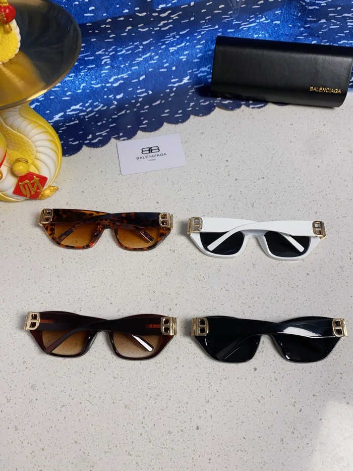 B*alenciaga  Glasses Top XX 20250401-32