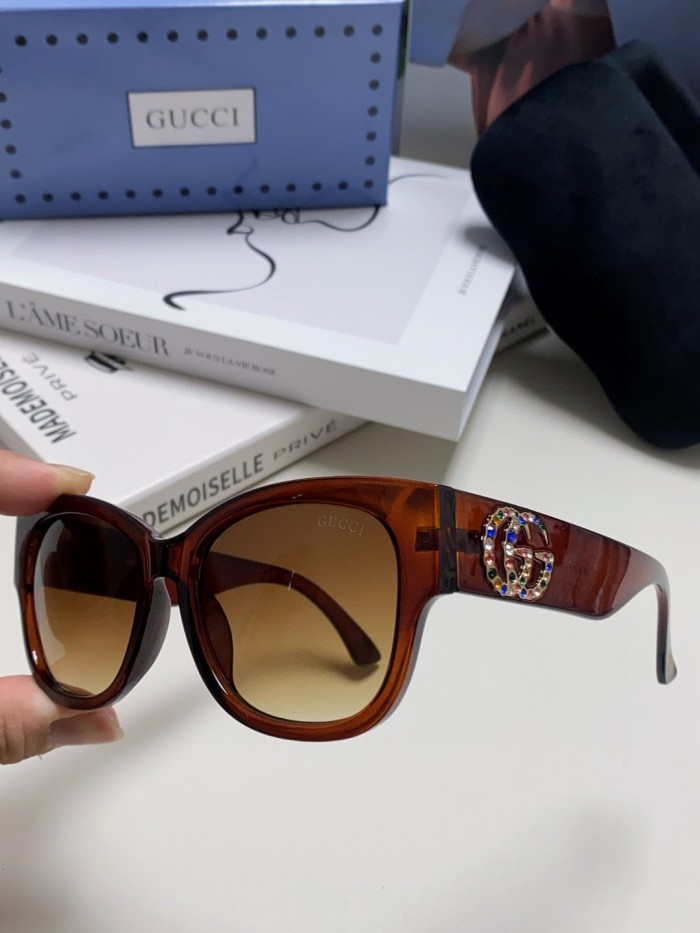 G*ucci  Glasses Top XX 20250402-17