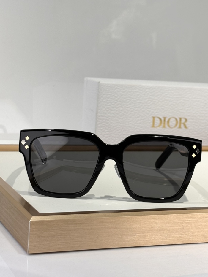 D*ior Glasses Top XX 20250401-24