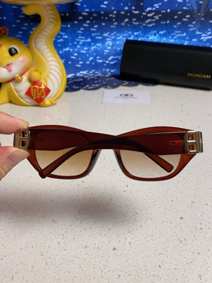 B*alenciaga  Glasses Top XX 20250401-32