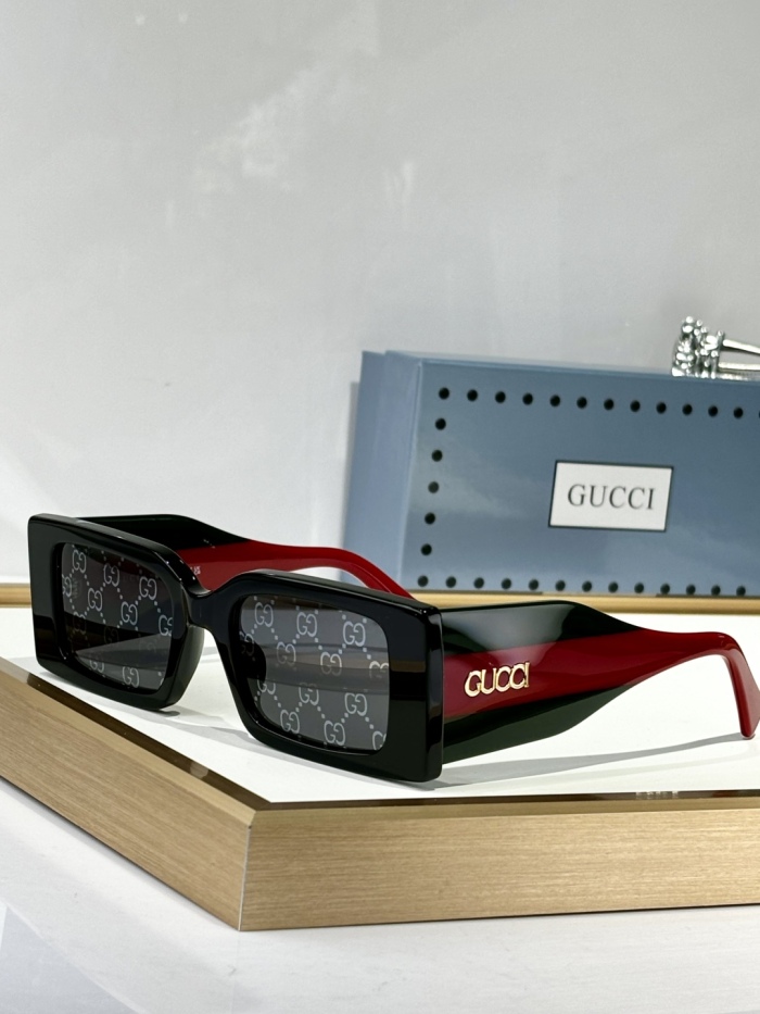 G*ucci  Glasses Top XX 20250401-16