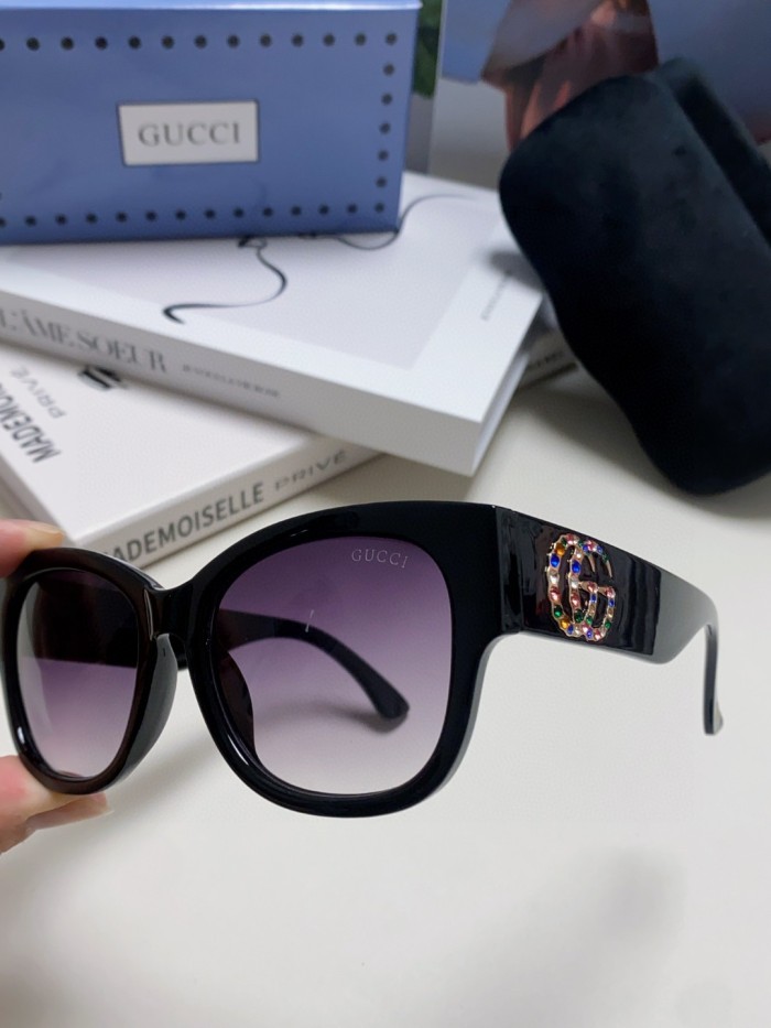 G*ucci  Glasses Top XX 20250402-17