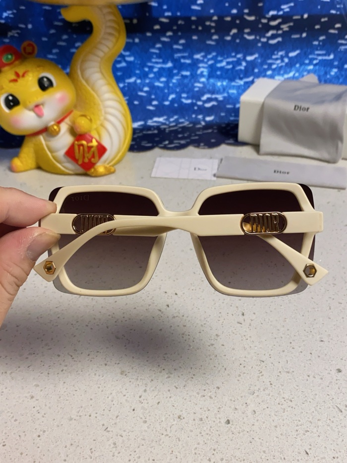 D*ior Glasses Top XX 20250401-33