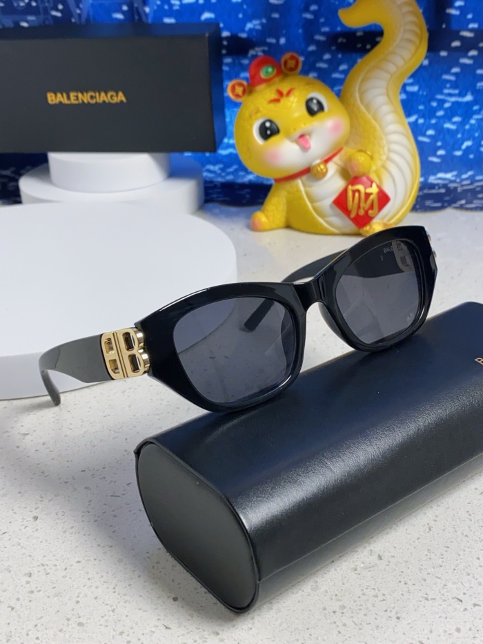 B*alenciaga  Glasses Top XX 20250401-32