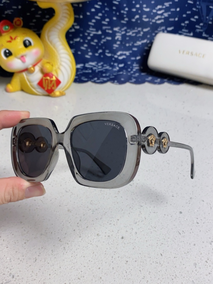 V*ersace  Glasses Top XX 20250402-36