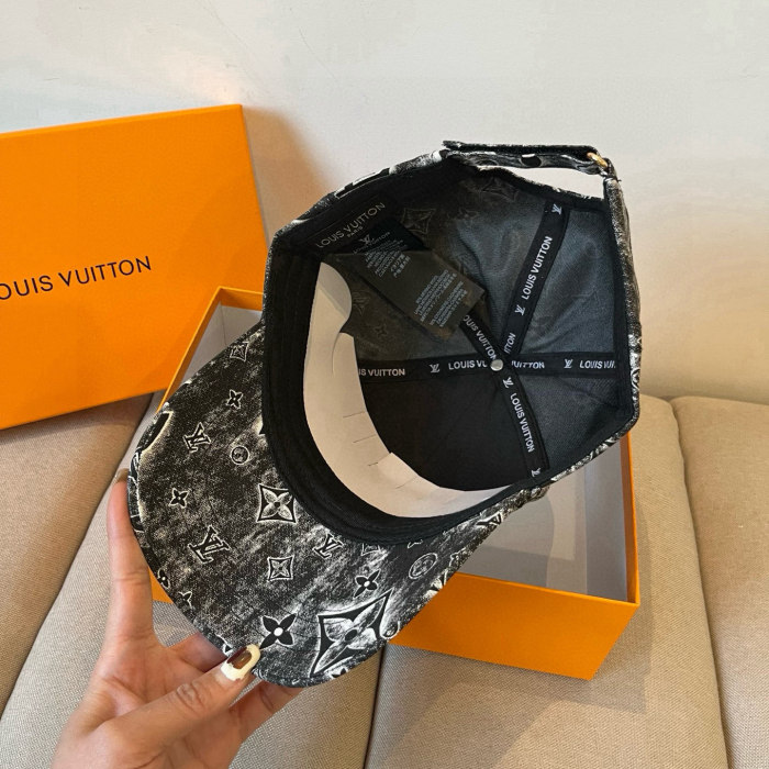L*ouis V*uitton  Hats Top XX20250411-6