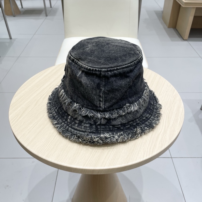 C*hanel  Hats Top XX20250411-39