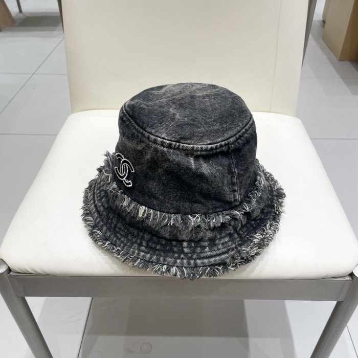 C*hanel  Hats Top XX20250411-39