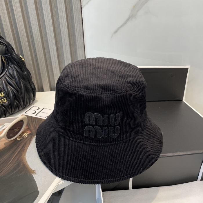 M*iuMiu  Hats Top XX20250411-12