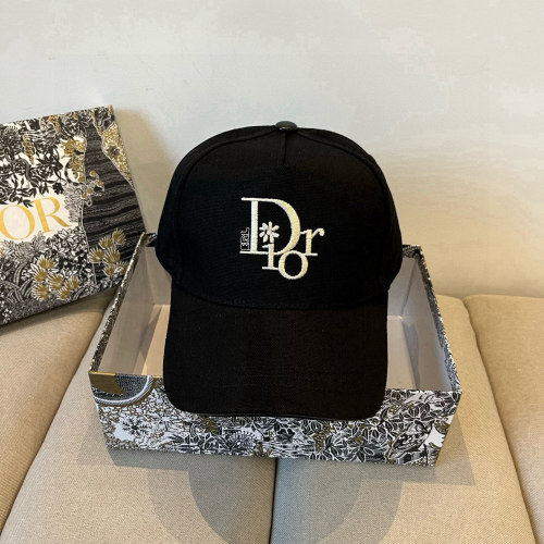 F*endi  Hats Top XX250410-23