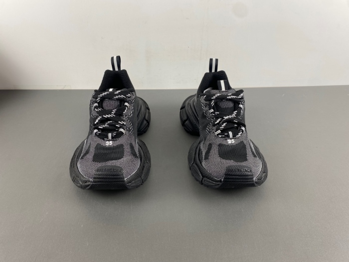 B*alenciaga Sneaker Low AM20250410-15