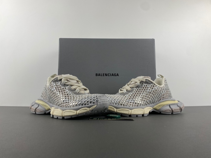 B*alenciaga Sneaker Low AM20250410-11