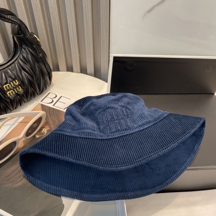 M*iuMiu  Hats Top XX20250411-12