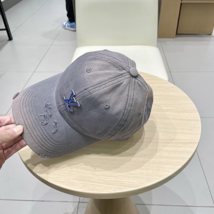 L*ouis V*uitton  Hats Top XX20250411-19