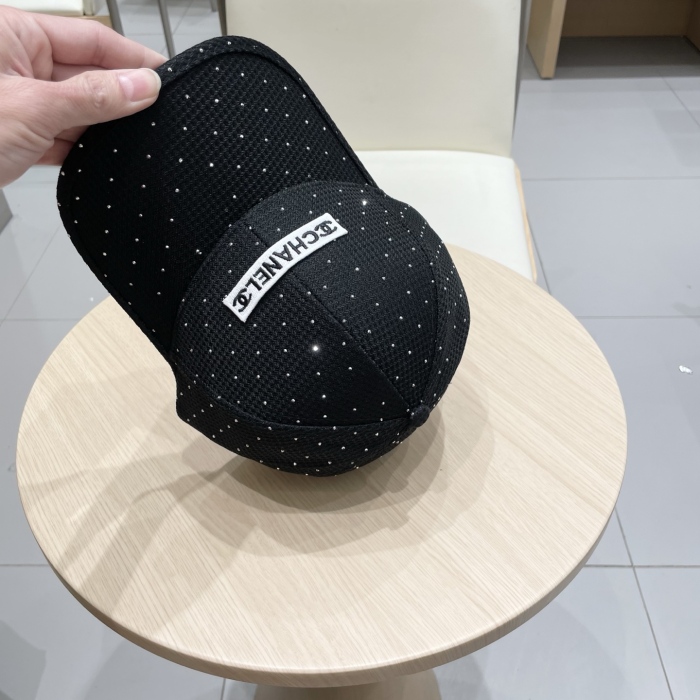 C*hanel  Hats Top XX20250411-30