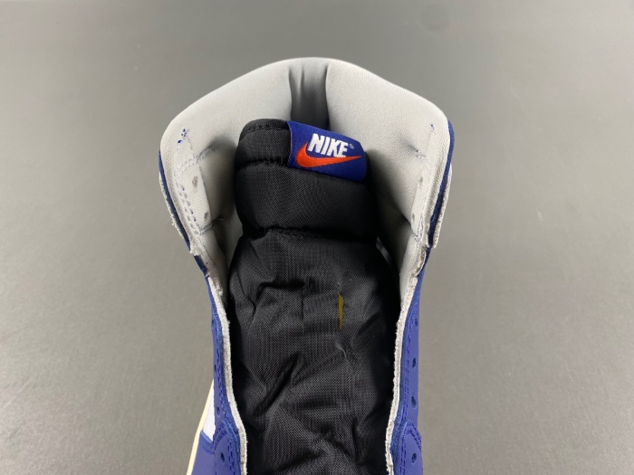 Air Jordan 1 Retro High OG Rare Air Z5485-100