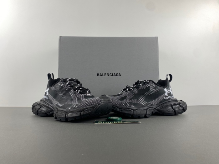 B*alenciaga Sneaker Low AM20250410-15