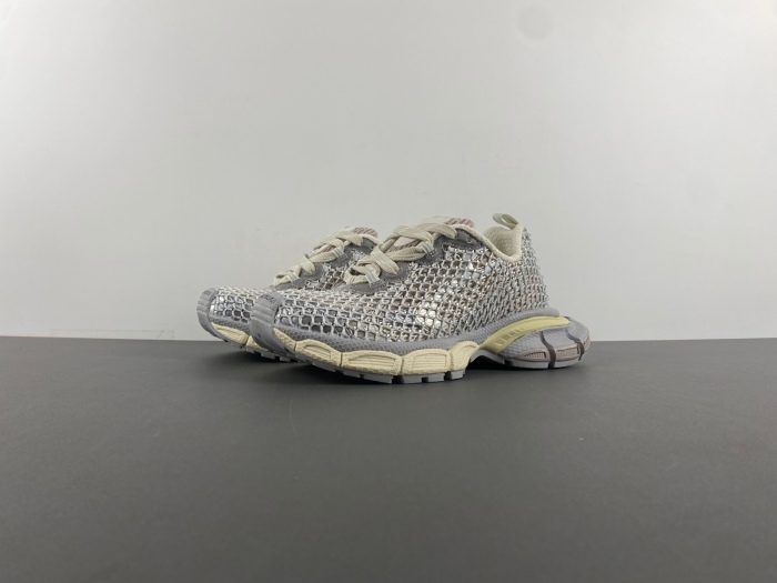 B*alenciaga Sneaker Low AM20250410-11
