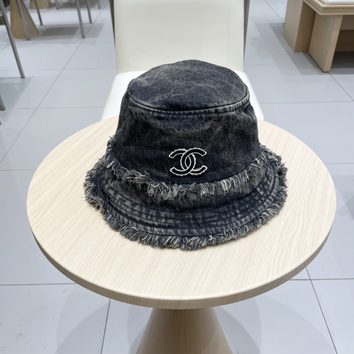 C*hanel  Hats Top XX20250411-39