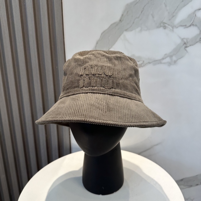 M*iuMiu  Hats Top XX20250411-12