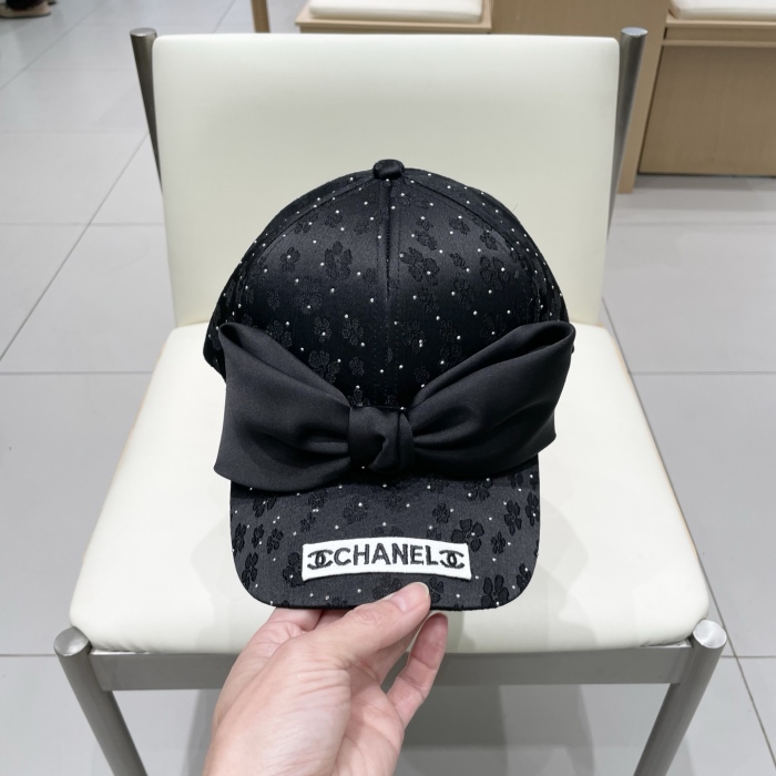 C*hanel  Hats Top XX20250411-22