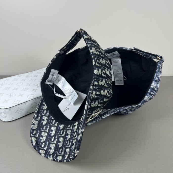 D*ior Hats Top XX250410-42