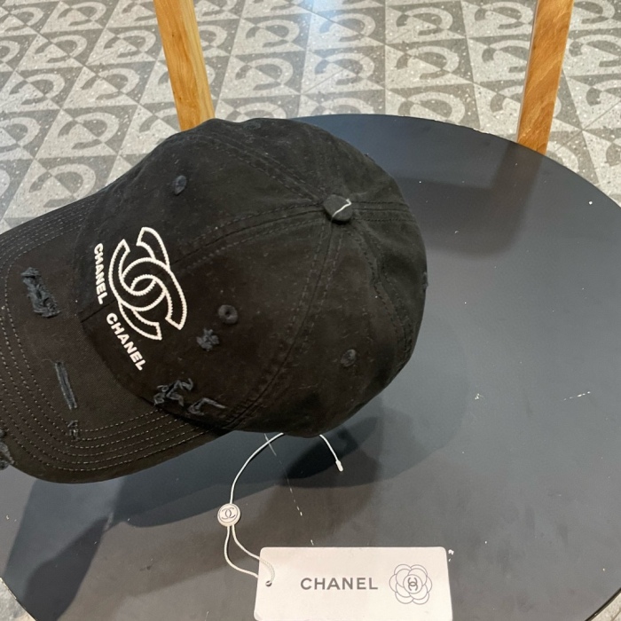C*hanel  Hats Top XX20250411-52