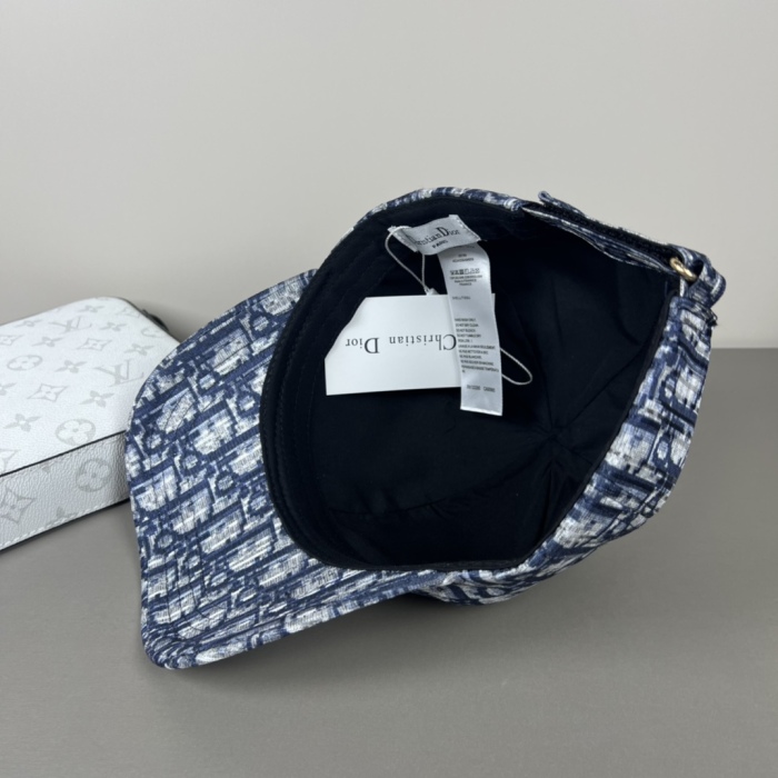 D*ior Hats Top XX250410-42